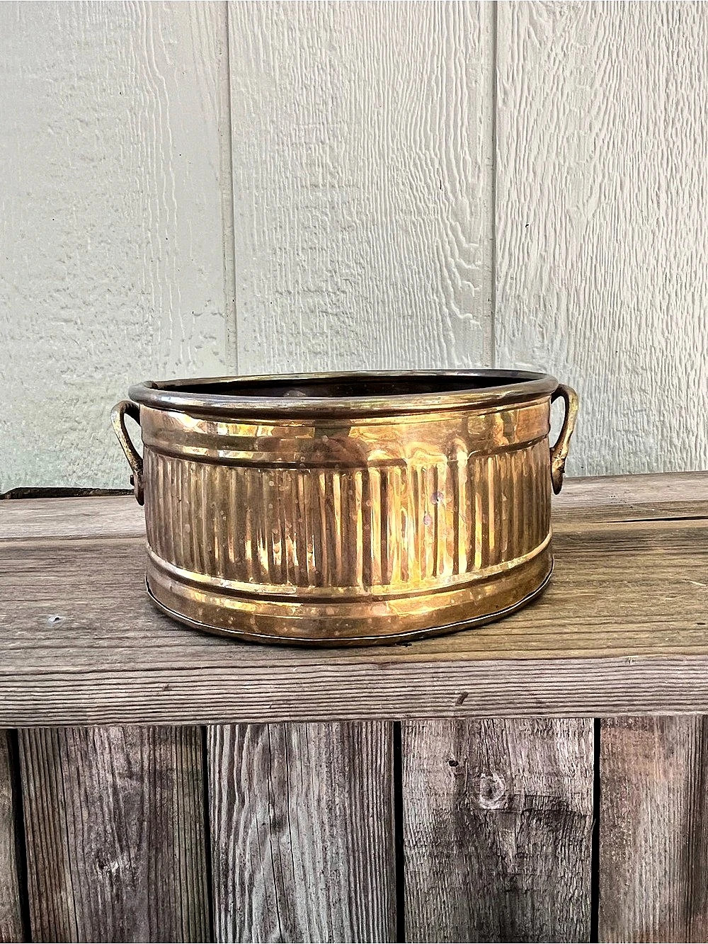 Brass round planter